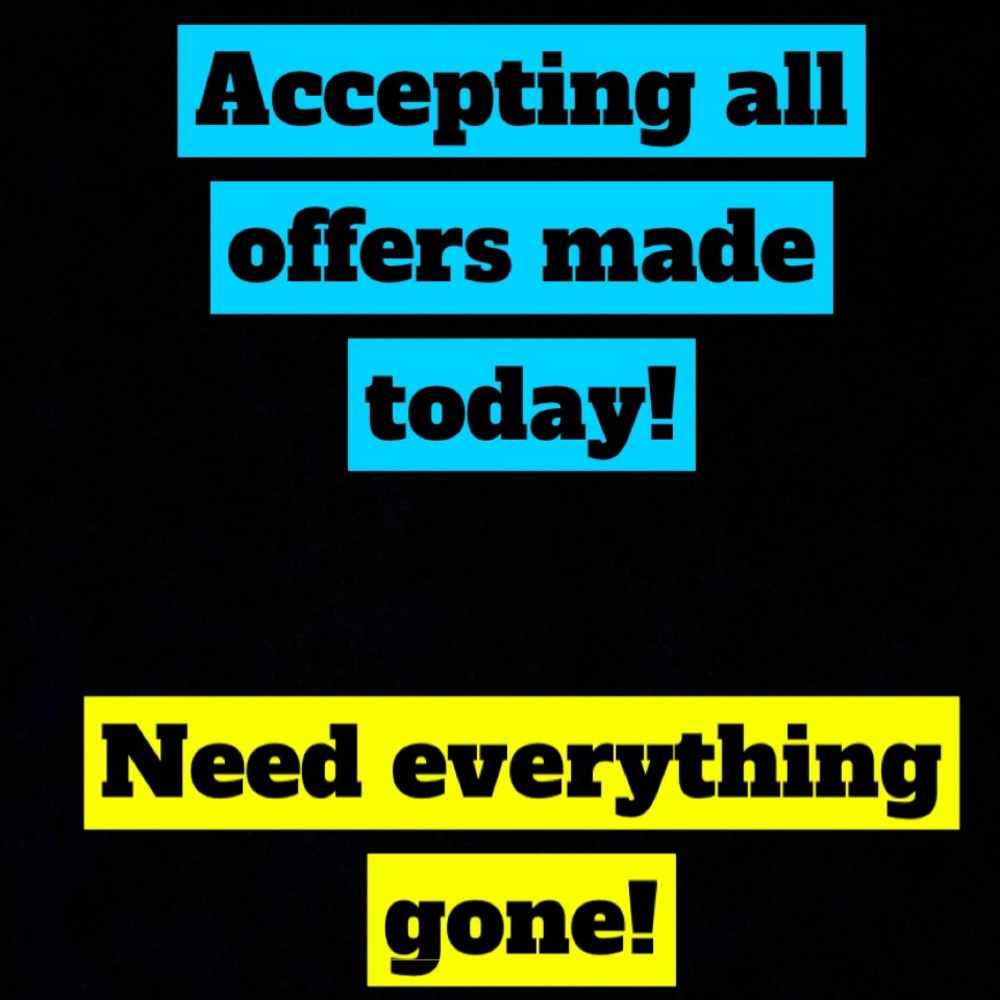 ⭐️Make an offer on anything in my closet and I’ll most likely accept it! ⭐️